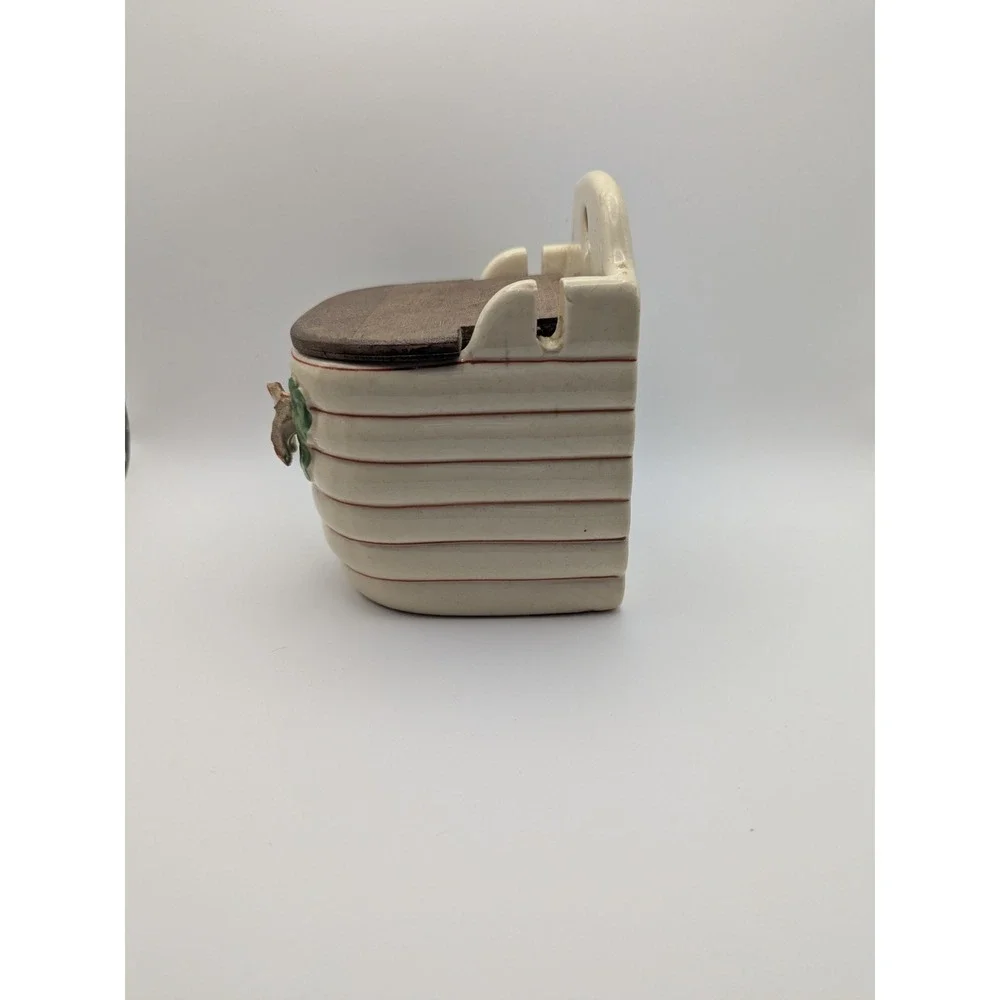 Vintage Japan Salt Cellar Box with Lid Beehive Flowers Ceramic Wall Hanging‎